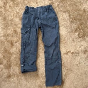 Kids awesome hiking Kuhl pants in grey size 7/8